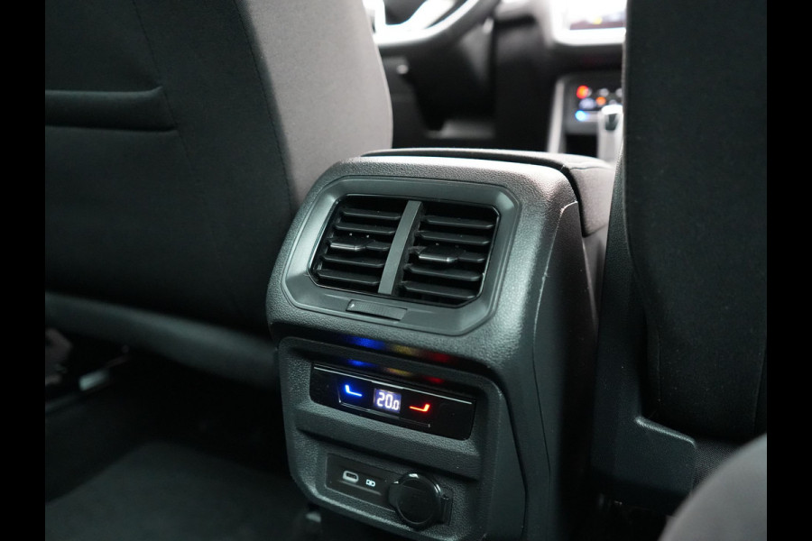 Volkswagen Tiguan 1.4 TSI eHybrid Active PHEV 245pk Dealer O.H. | Trekhaak Af Fabriek | Adaptive Cruise | 360 Camera | Sportstoelen & Stuur Verwarmd | IQ Light | Keyless | Sfeerverlichting | Apple Carplay | Blis | Navigatie | DAB | Plug In Hybrid |