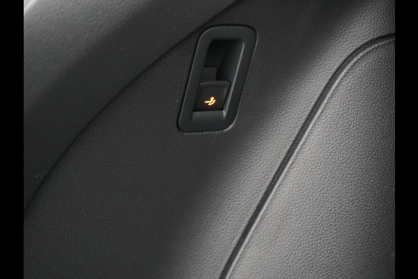 Volkswagen Tiguan 1.4 TSI eHybrid Active PHEV 245pk Dealer O.H. | Trekhaak Af Fabriek | Adaptive Cruise | 360 Camera | Sportstoelen & Stuur Verwarmd | IQ Light | Keyless | Sfeerverlichting | Apple Carplay | Blis | Navigatie | DAB | Plug In Hybrid |