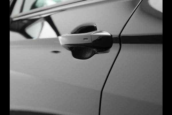 Volkswagen Tiguan 1.4 TSI eHybrid Active PHEV 245pk Dealer O.H. | Trekhaak Af Fabriek | Adaptive Cruise | 360 Camera | Sportstoelen & Stuur Verwarmd | IQ Light | Keyless | Sfeerverlichting | Apple Carplay | Blis | Navigatie | DAB | Plug In Hybrid |