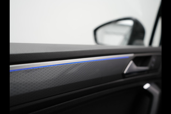 Volkswagen Tiguan 1.4 TSI eHybrid Active PHEV 245pk Dealer O.H. | Trekhaak Af Fabriek | Adaptive Cruise | 360 Camera | Sportstoelen & Stuur Verwarmd | IQ Light | Keyless | Sfeerverlichting | Apple Carplay | Blis | Navigatie | DAB | Plug In Hybrid |