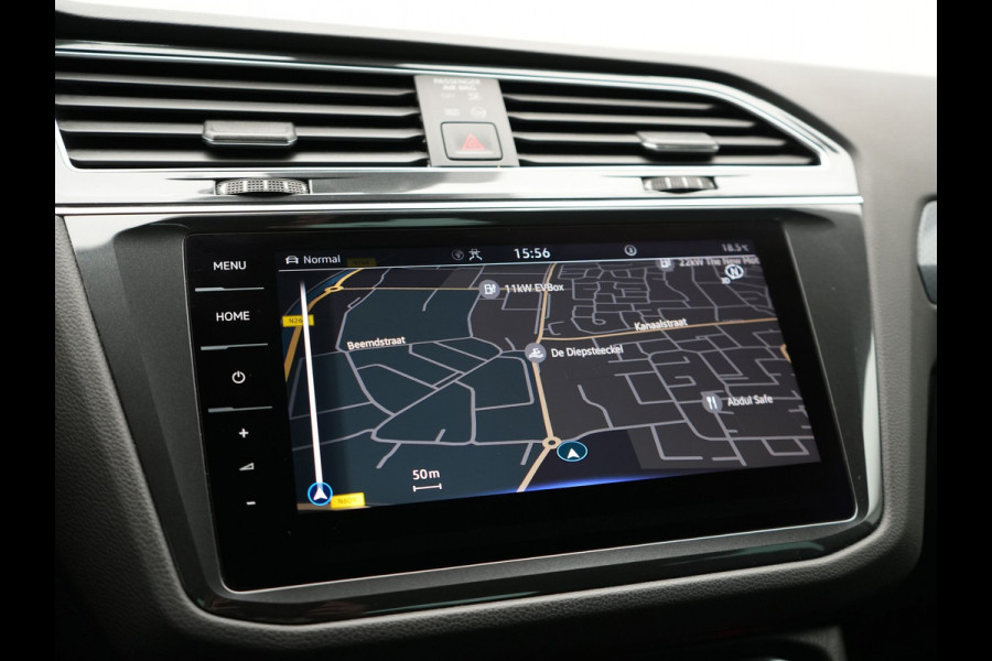 Volkswagen Tiguan 1.4 TSI eHybrid Active PHEV 245pk Dealer O.H. | Trekhaak Af Fabriek | Adaptive Cruise | 360 Camera | Sportstoelen & Stuur Verwarmd | IQ Light | Keyless | Sfeerverlichting | Apple Carplay | Blis | Navigatie | DAB | Plug In Hybrid |