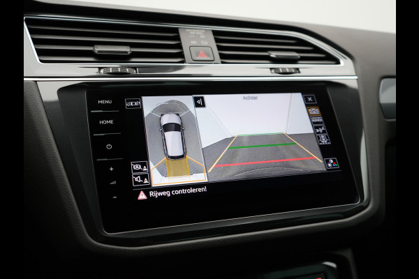 Volkswagen Tiguan 1.4 TSI eHybrid Active PHEV 245pk Dealer O.H. | Trekhaak Af Fabriek | Adaptive Cruise | 360 Camera | Sportstoelen & Stuur Verwarmd | IQ Light | Keyless | Sfeerverlichting | Apple Carplay | Blis | Navigatie | DAB | Plug In Hybrid |