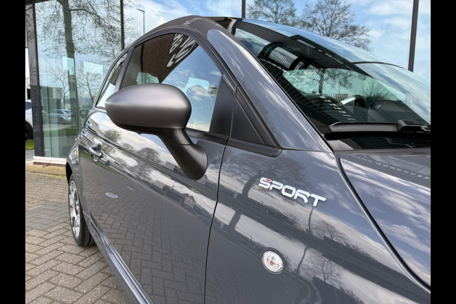Fiat 500 1.0 Hybrid Sport - Navi Apple/Android - Climate - Parkeerhulp - Org.NL