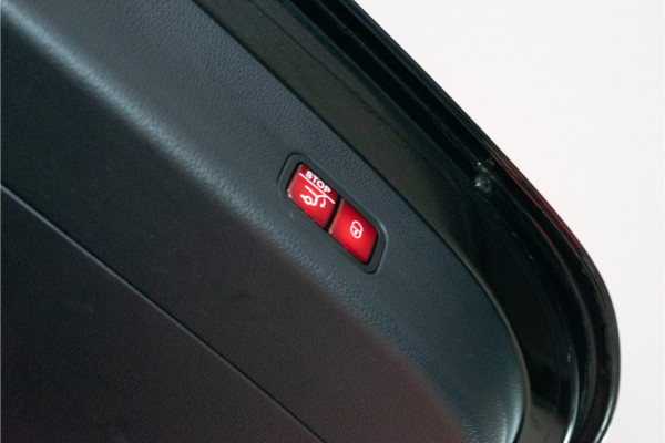 Mercedes-Benz GLC 300e 4MATIC AMG 313PK | Pano | Burmester | Sfeer | Trekhaak | Stoel&Stuurverw. | VOL! 12 MND Garantie