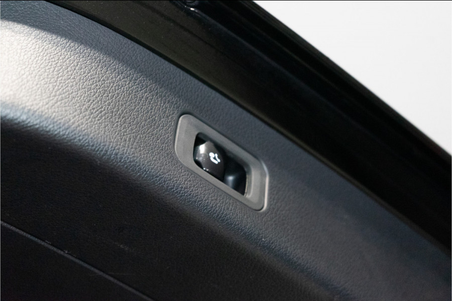 Mercedes-Benz GLC 300e 4MATIC AMG 313PK | Pano | Burmester | Sfeer | Trekhaak | Stoel&Stuurverw. | VOL! 12 MND Garantie