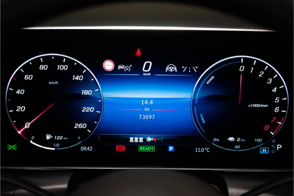 Mercedes-Benz GLC 300e 4MATIC AMG 313PK | Pano | Burmester | Sfeer | Trekhaak | Stoel&Stuurverw. | VOL! 12 MND Garantie