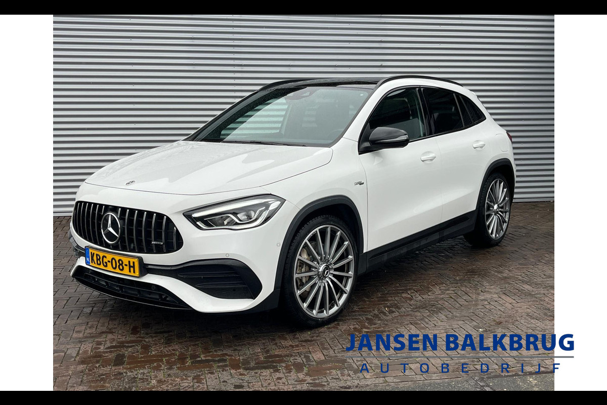 Mercedes-Benz GLA AMG 35 4MATIC panorama night trekhaak vol vol