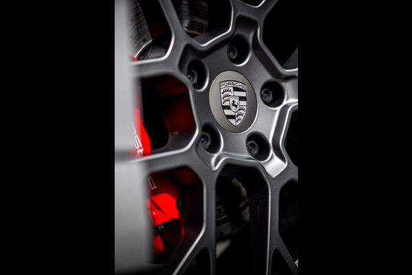 Porsche 911 3.0 Carrera 4 S 450 PK SportDesign Burmester 360 Camera Chrono Matrix LED 21''