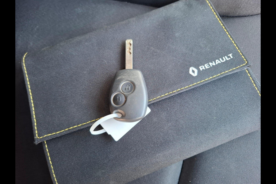 Renault Trafic 1.6 dCi T27 L1H1 Générique AIRCO / CRUISE CONTROLE / NAVI / TREKHAAK / EURO 6 / MARGE AUTO !!!