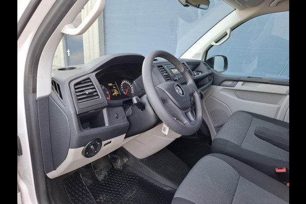 Volkswagen Transporter 2.0 TDI L1H1 Highline AIRCO / TREKHAAK / 3 ZITS / EURO 6 / N.A.P
