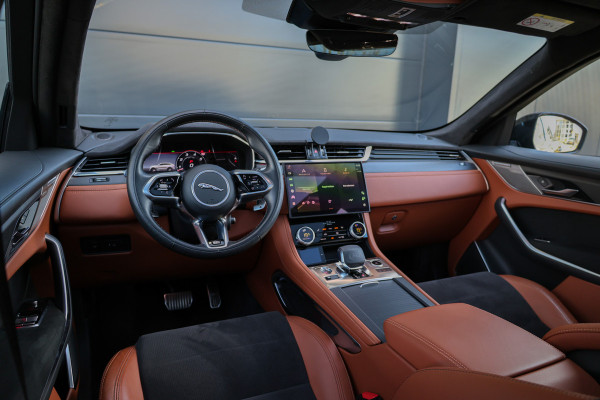Jaguar F-Pace 5.0 V8 S/C AWD SVR | UNIEK! | DEALER ONDH | COBRA EXHAUST | STOELKOELING | 360 | HUD |