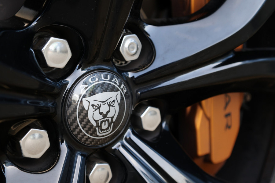 Jaguar F-Pace 5.0 V8 S/C AWD SVR | UNIEK! | DEALER ONDH | COBRA EXHAUST | STOELKOELING | 360 | HUD |