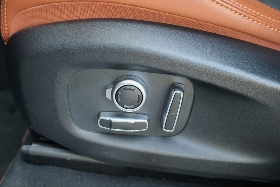 Jaguar F-Pace 5.0 V8 S/C AWD SVR | UNIEK! | DEALER ONDH | COBRA EXHAUST | STOELKOELING | 360 | HUD |