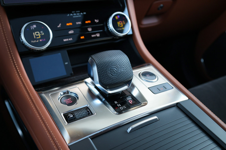 Jaguar F-Pace 5.0 V8 S/C AWD SVR | UNIEK! | DEALER ONDH | COBRA EXHAUST | STOELKOELING | 360 | HUD |