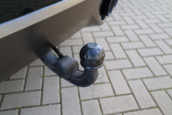 Jaguar F-Pace 5.0 V8 S/C AWD SVR | UNIEK! | DEALER ONDH | COBRA EXHAUST | STOELKOELING | 360 | HUD |