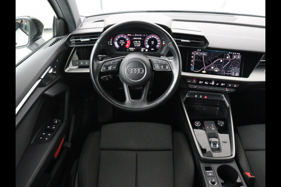 Audi A3 30 TFSI Advanced edition | Sportstoelen | Carplay | Virtual Cockpit | Full LED | Navigatie | Parkeerhulp | Climate control | Bluetooth | Cruise control | Sportstuur