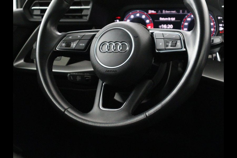 Audi A3 30 TFSI Advanced edition | Sportstoelen | Carplay | Virtual Cockpit | Full LED | Navigatie | Parkeerhulp | Climate control | Bluetooth | Cruise control | Sportstuur