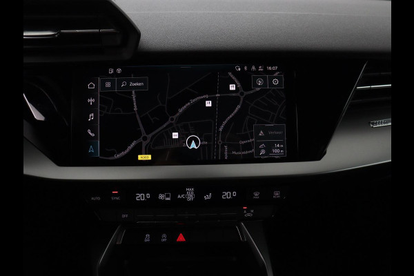 Audi A3 30 TFSI Advanced edition | Sportstoelen | Carplay | Virtual Cockpit | Full LED | Navigatie | Parkeerhulp | Climate control | Bluetooth | Cruise control | Sportstuur