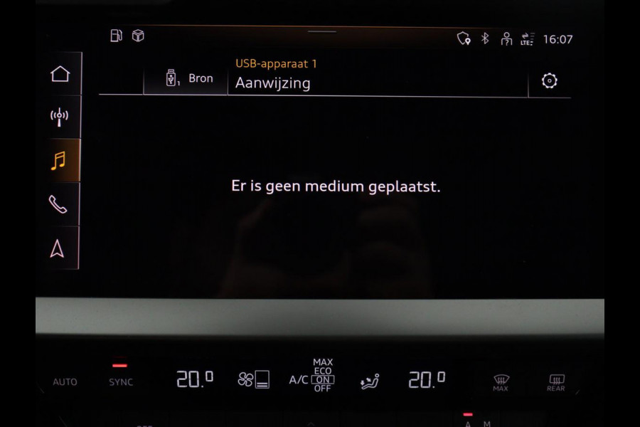 Audi A3 30 TFSI Advanced edition | Sportstoelen | Carplay | Virtual Cockpit | Full LED | Navigatie | Parkeerhulp | Climate control | Bluetooth | Cruise control | Sportstuur
