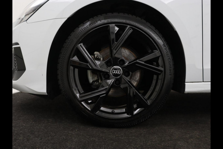 Audi A3 30 TFSI Advanced edition | Sportstoelen | Carplay | Virtual Cockpit | Full LED | Navigatie | Parkeerhulp | Climate control | Bluetooth | Cruise control | Sportstuur