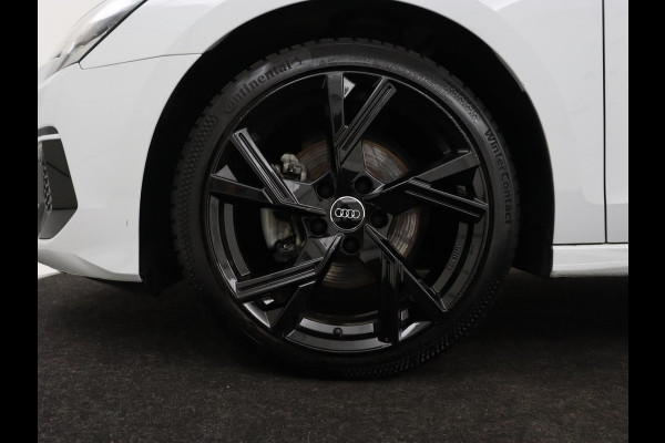 Audi A3 30 TFSI Advanced edition | Sportstoelen | Carplay | Virtual Cockpit | Full LED | Navigatie | Parkeerhulp | Climate control | Bluetooth | Cruise control | Sportstuur