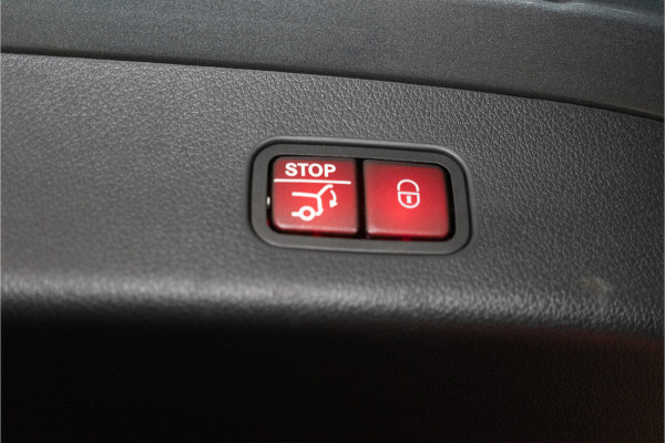 Mercedes-Benz GLC 300e 4MATIC AMG 313PK | Pano | Burmester | Memory | Sfeer | Trekhaak | 12 MND Garantie