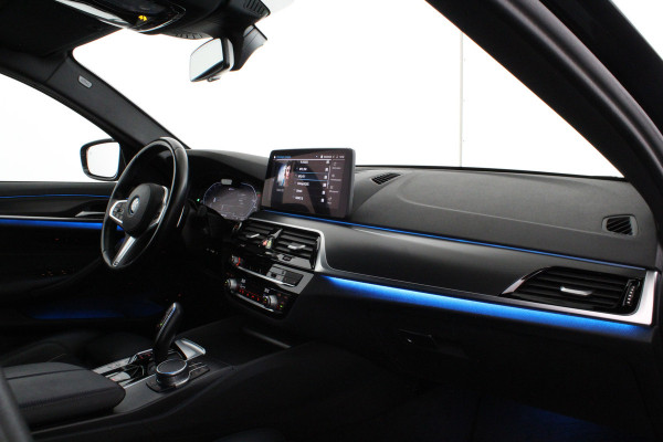 BMW 5 Serie Touring 530e xDrive High Executive M Sport > Shadow-Line/20inch/Driving Assistant Professional