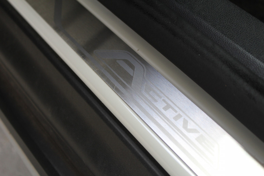 Ford FOCUS Wagon 1.0 EcoBoost Active Business | 1e Eig. | Dealer onderhouden | Panoramadak | B&O | BLIS