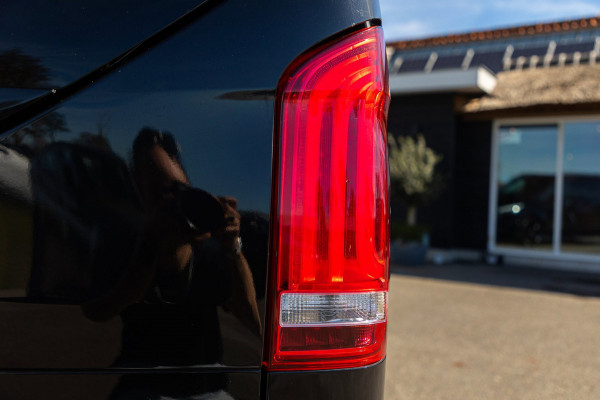 Mercedes-Benz V-Klasse 300d Lang DC Edition I Marcopolo I Schuifdeur Links I Leder I Apple CarPlay I Nieuwstaat