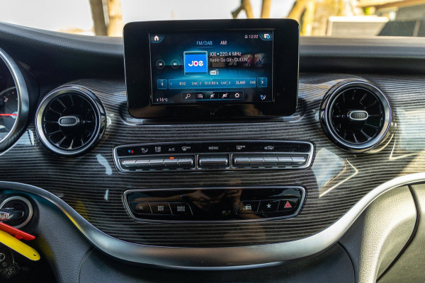 Mercedes-Benz V-Klasse 300d Lang DC Edition I Marcopolo I Schuifdeur Links I Leder I Apple CarPlay I Nieuwstaat