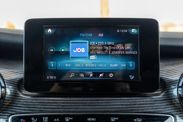 Mercedes-Benz V-Klasse 300d Lang DC Edition I Marcopolo I Schuifdeur Links I Leder I Apple CarPlay I Nieuwstaat