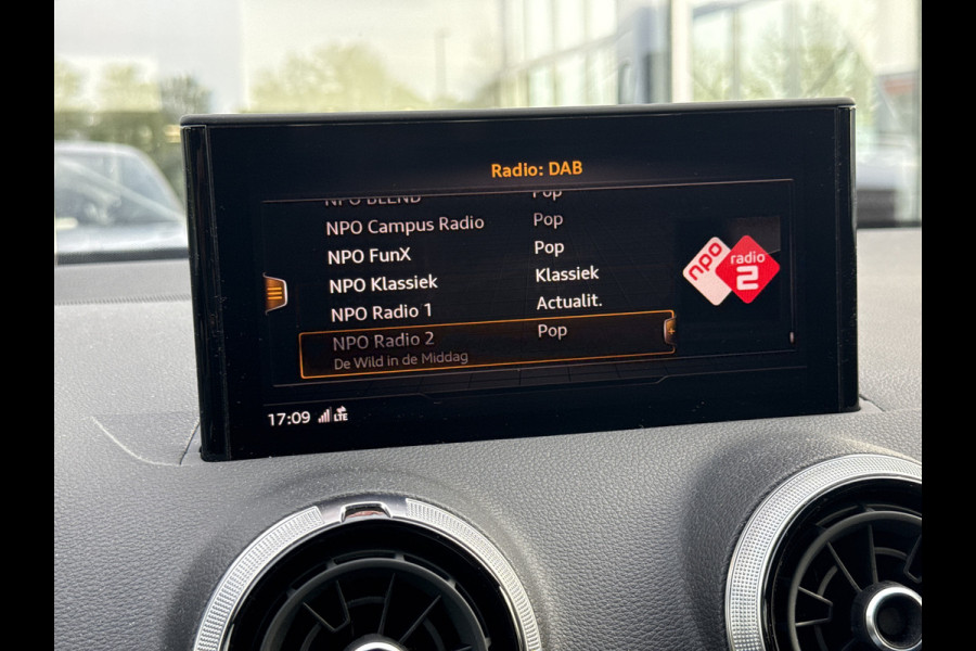 Audi Q2 35 TFSI S Edition | NL-auto | 1e Eig | Camera | Adapt. Cruisec. | Keyless