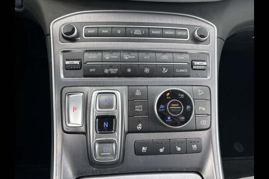Hyundai Santa Fe 1.6 T-GDI PHEV Premium Plus Sky 265pk | Trekhaak | Schuif-Kantel dak | Krell Audio | 360°C Camera