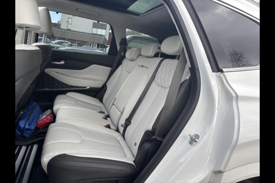 Hyundai Santa Fe 1.6 T-GDI PHEV Premium Plus Sky 265pk | Trekhaak | Schuif-Kantel dak | Krell Audio | 360°C Camera