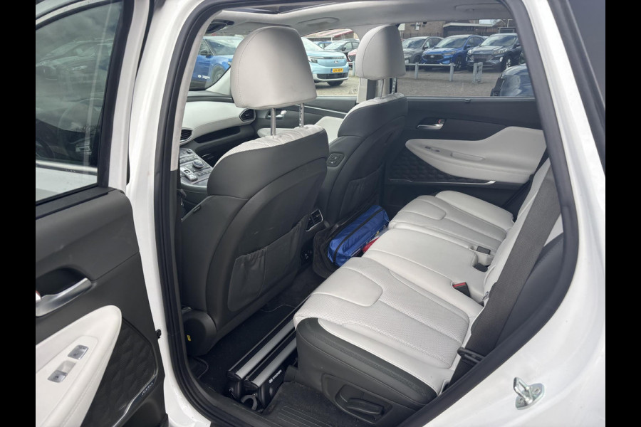 Hyundai Santa Fe 1.6 T-GDI PHEV Premium Plus Sky 265pk | Trekhaak | Schuif-Kantel dak | Krell Audio | 360°C Camera