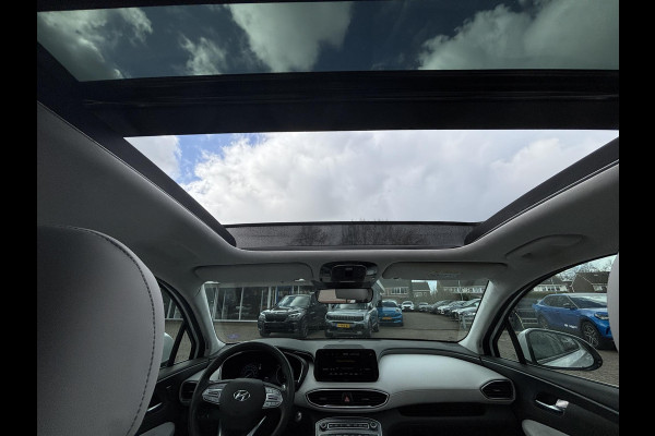 Hyundai Santa Fe 1.6 T-GDI PHEV Premium Plus Sky 265pk | Trekhaak | Schuif-Kantel dak | Krell Audio | 360°C Camera