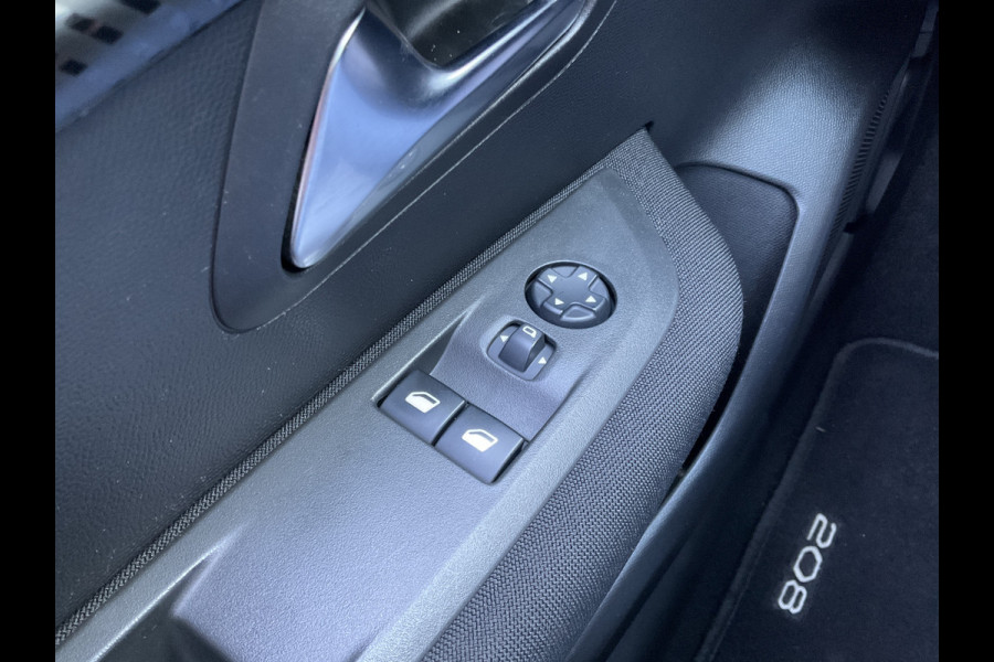 Peugeot 208 1.2 PureTech Active Carplay Cruise Clima DAB NL-Auto!