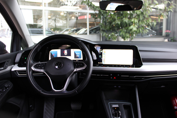 Volkswagen Golf Variant eTSI 110PK DSG LIFE NAVI/PDC/CARPLAY