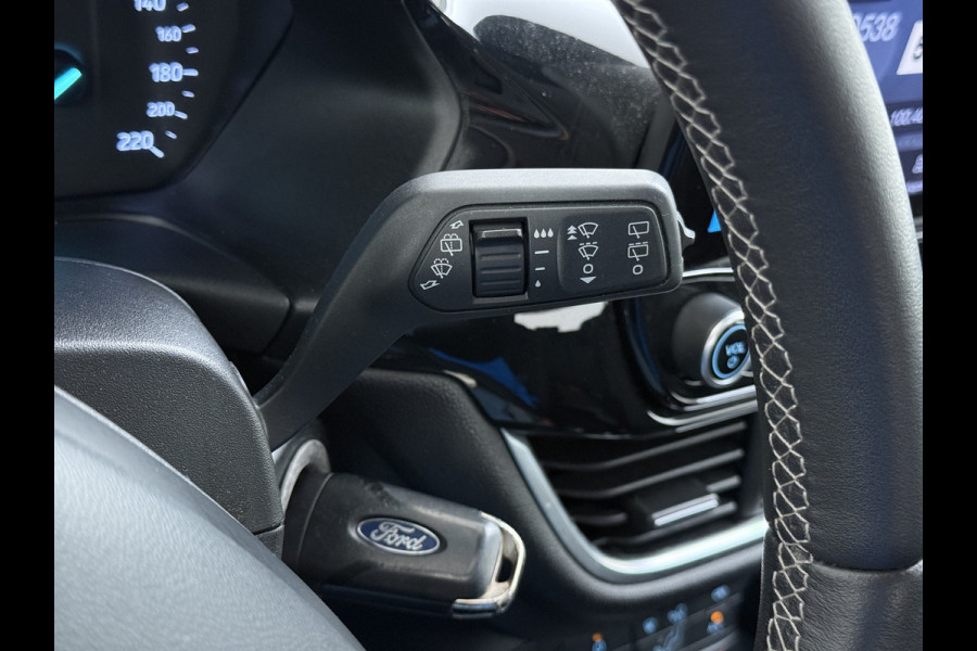 Ford Fiesta 1.0T 126PK Titanium Apple Carplay Android Navi LM Airco Cruise Control Stoelverwarming Apps Voorruitverwarming Wifi Mistlampen Chroompack TCS Led Lmv Lane Assist Isofix TCS EAB Hill-Start-Assist Ford-Pass-Connect LED