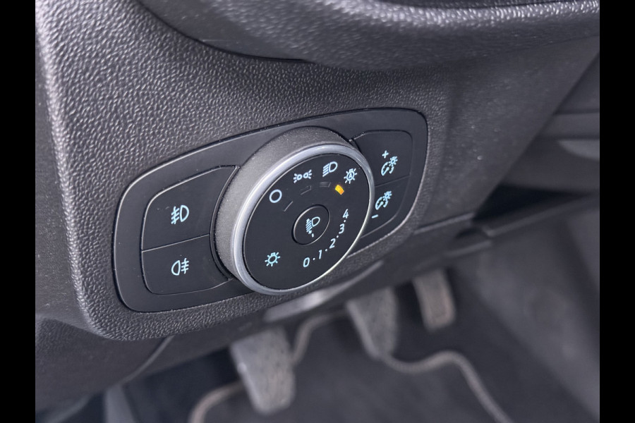 Ford Fiesta 1.0T 126PK Titanium Apple Carplay Android Navi LM Airco Cruise Control Stoelverwarming Apps Voorruitverwarming Wifi Mistlampen Chroompack TCS Led Lmv Lane Assist Isofix TCS EAB Hill-Start-Assist Ford-Pass-Connect LED
