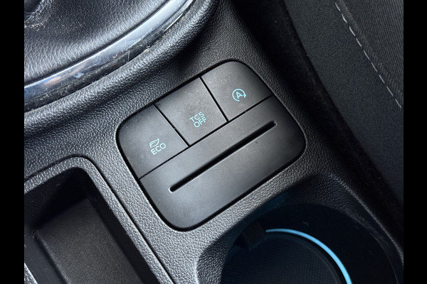 Ford Fiesta 1.0T 126PK Titanium Apple Carplay Android Navi LM Airco Cruise Control Stoelverwarming Apps Voorruitverwarming Wifi Mistlampen Chroompack TCS Led Lmv Lane Assist Isofix TCS EAB Hill-Start-Assist Ford-Pass-Connect LED