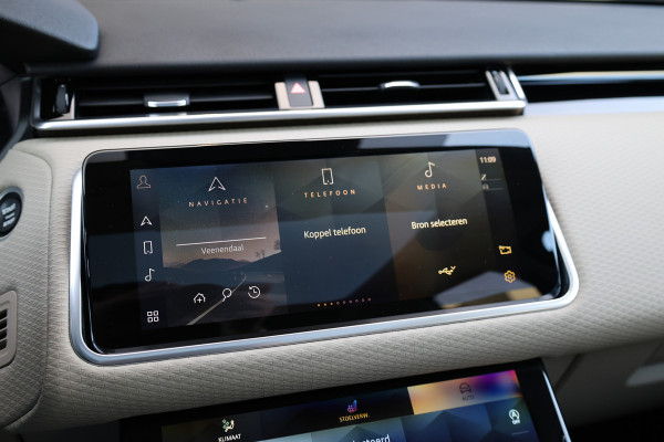 Land Rover Range Rover Velar 2.0 P400e | PANO | MEMORY | MERIDIAN | HUD | DODE HOEK | CARPLAY | CAMERA |