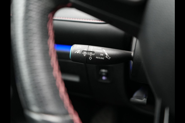 MG EHS 1.5 TGDI Luxury PHEV 259pk | Trekhaak | Panodak | Adaptive Cruise | 360 Camera | Lederen Sportstoelen Verwarmd | Keyless | Blis | LED Koplampen | Apple Carplay | Plug In Hybrid |