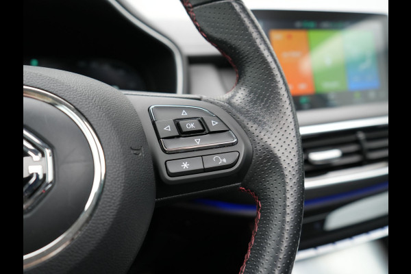MG EHS 1.5 TGDI Luxury PHEV 259pk | Trekhaak | Panodak | Adaptive Cruise | 360 Camera | Lederen Sportstoelen Verwarmd | Keyless | Blis | LED Koplampen | Apple Carplay | Plug In Hybrid |