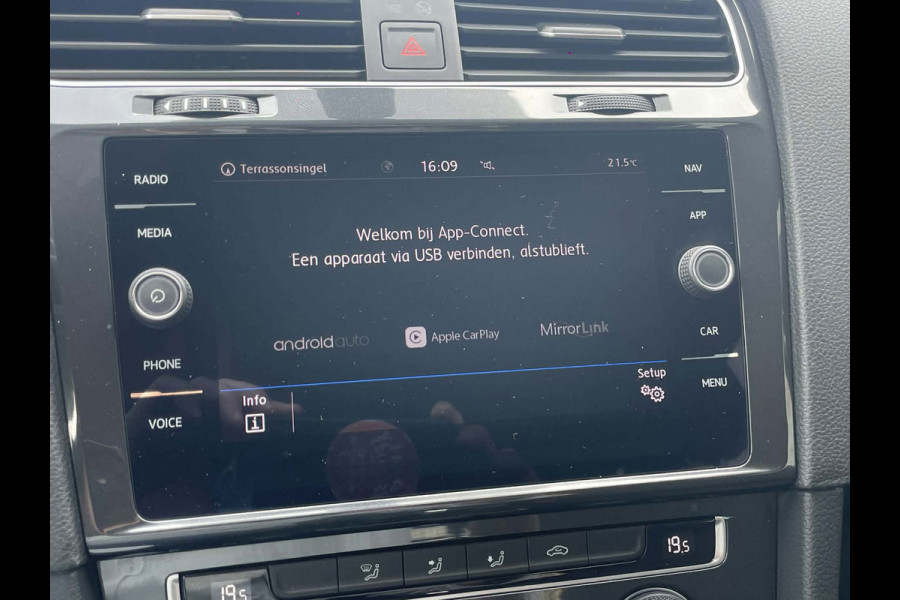 Volkswagen Golf 1.0 TSI Comfortline AUTOMAAT / CarPlay /camera