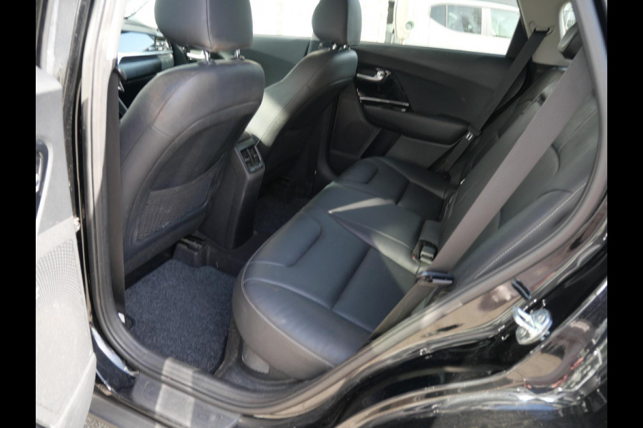 Kia Niro 1.6 GDi Hybrid DynamicPlusLine | Trekhaak | Navi | Adaptief | Clima | Camera | Leer | Stoel/Stuurverwarming