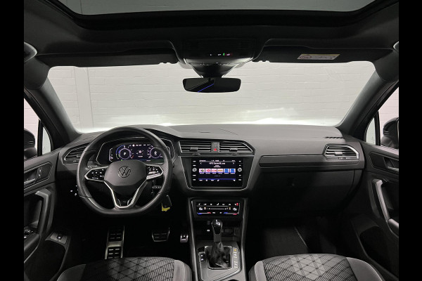 Volkswagen Tiguan 1.4 TSI eHybrid R-Line Business Trekhaak | Adapt. cruise | Opendak | Achteruitrij camera | Stuur-/stoelverwarming | Carplay