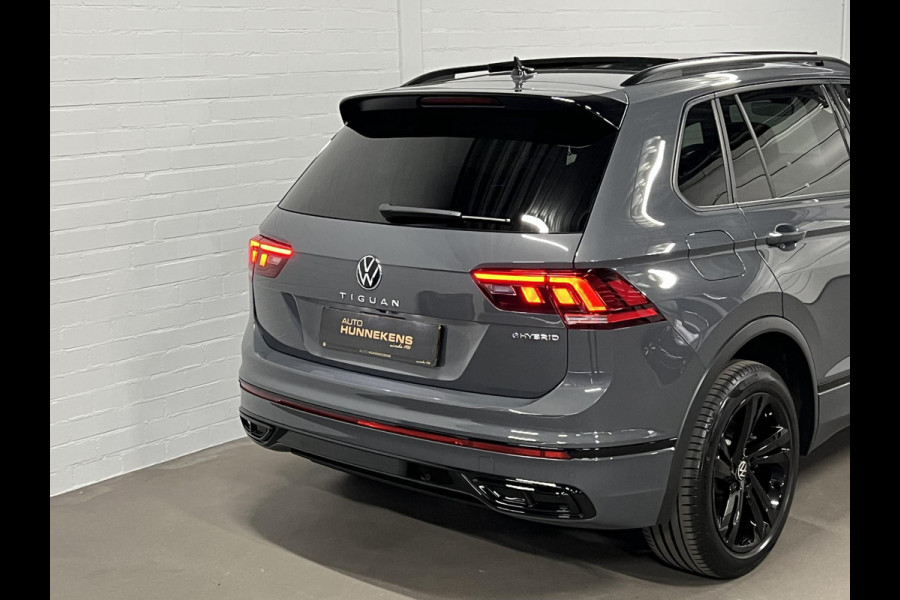 Volkswagen Tiguan 1.4 TSI eHybrid R-Line Business Trekhaak | Adapt. cruise | Opendak | Achteruitrij camera | Stuur-/stoelverwarming | Carplay