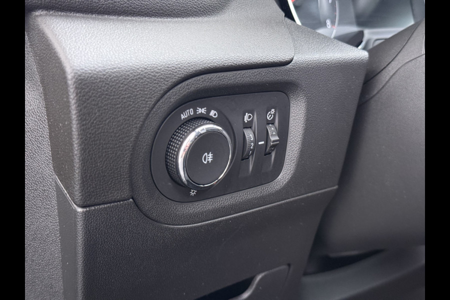 Opel Grandland X T131PK Trekhaak AGR Navi Apple Carplay Android 1/2 Leer Cruise Control Pdc ECC Ergocomfort Stoel Business Executive Lmv Privacy Glas Led DAB+ Regen-Lichtsensor Lane Assist 1.400KG Trekgewicht 1e Eigenaar Origineel Nederlandse Auto € 34.000