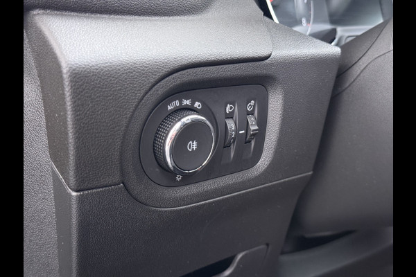 Opel Grandland X T131PK Trekhaak AGR Navi Apple Carplay Android 1/2 Leer Cruise Control Pdc ECC Ergocomfort Stoel Business Executive Lmv Privacy Glas Led DAB+ Regen-Lichtsensor Lane Assist 1.400KG Trekgewicht 1e Eigenaar Origineel Nederlandse Auto € 34.000